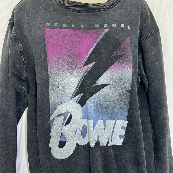 Simply Vera Wang - David Bowie Rebel Rebel Graphic Stonewashed Sweatshirt XS - Picture 4 of 10